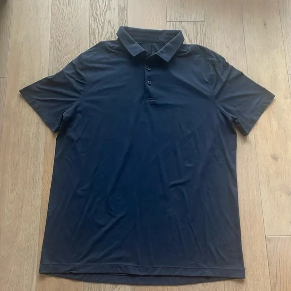 Lululemon T- Shirt - Picture 1 of 7
